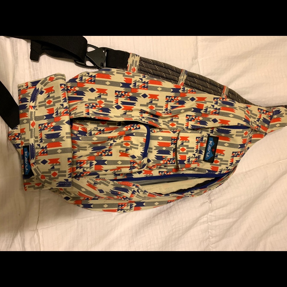 Kavu bag and matching wallet.